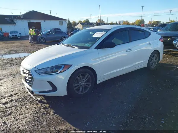 5NPD84LFXHH107475 2017 HYUNDAI ELANTRA - Image 2