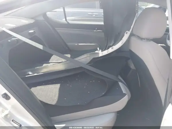 5NPD84LFXHH107914 2017 HYUNDAI ELANTRA - Image 8
