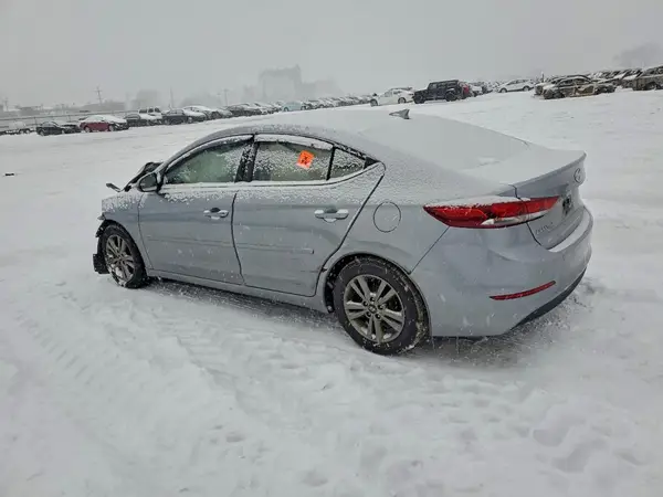 5NPD84LFXHH110327 2017 HYUNDAI ELANTRA - Image 2
