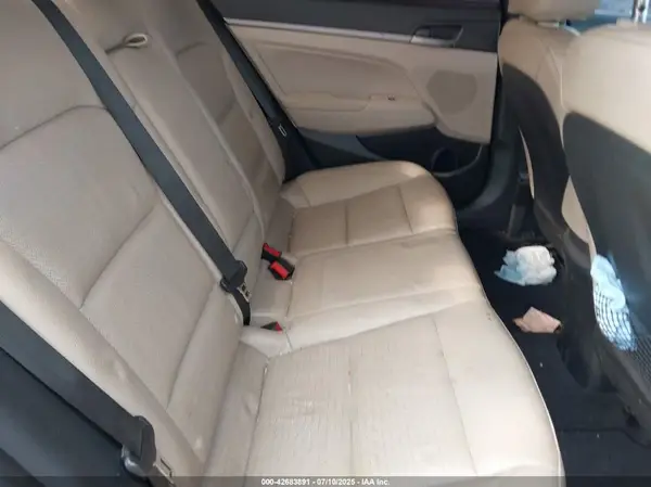 5NPD84LFXHH115592 2017 HYUNDAI ELANTRA - Image 8