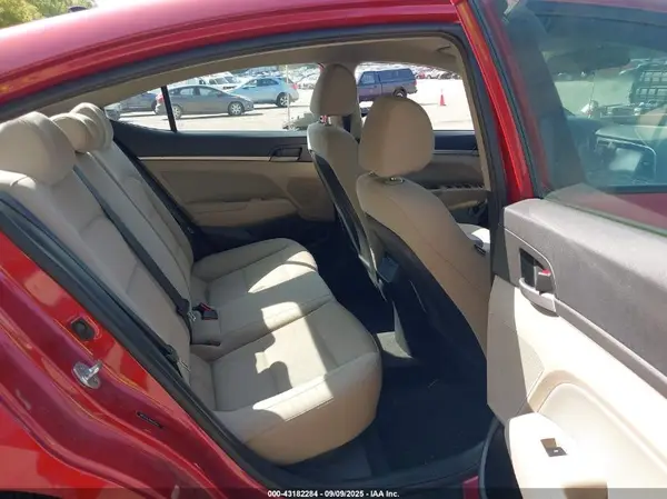 5NPD84LFXHH115897 2017 HYUNDAI ELANTRA - Image 8