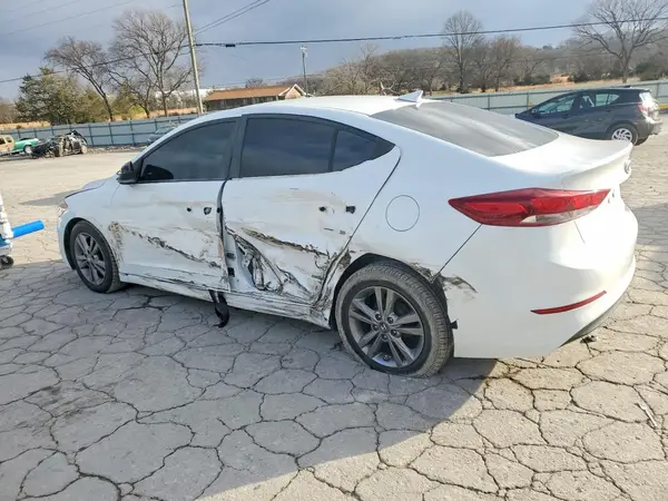 5NPD84LFXHH118413 2017 HYUNDAI ELANTRA - Image 2
