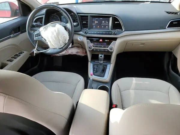 5NPD84LFXHH118556 2017 HYUNDAI ELANTRA - Image 8