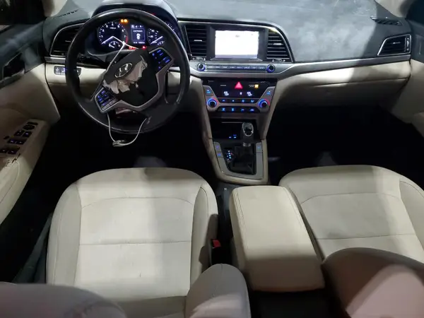 5NPD84LFXHH119111 2017 HYUNDAI ELANTRA - Image 8