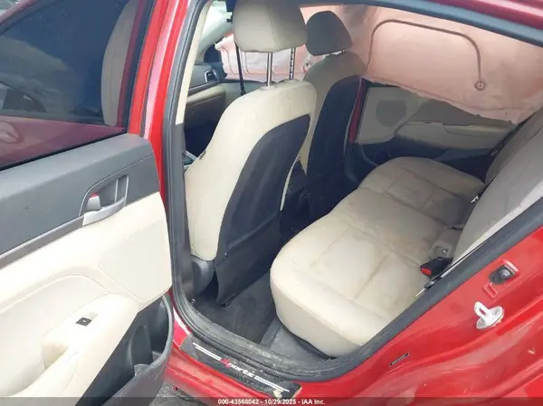 5NPD84LFXHH120047 2017 HYUNDAI ELANTRA - Image 8
