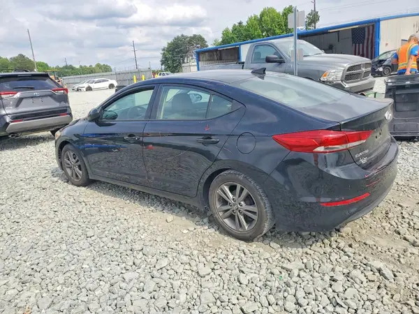 5NPD84LFXHH121005 2017 HYUNDAI ELANTRA - Image 2