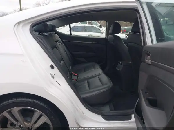 5NPD84LFXHH123823 2017 HYUNDAI ELANTRA - Image 8