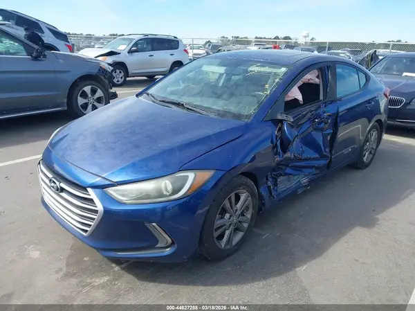 5NPD84LFXHH124289 2017 HYUNDAI ELANTRA - Image 2