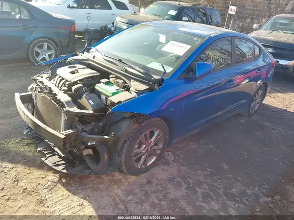 5NPD84LFXHH124938 2017 HYUNDAI ELANTRA - Image 2
