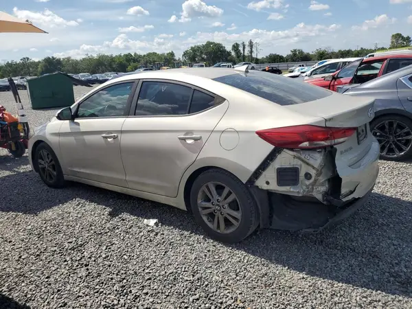 5NPD84LFXHH129010 2017 HYUNDAI ELANTRA - Image 2