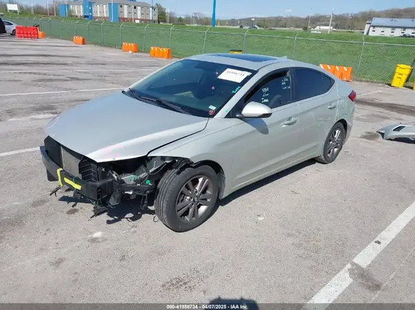 5NPD84LFXHH132652 2017 HYUNDAI ELANTRA - Image 2