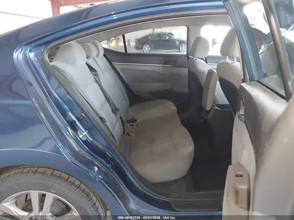 5NPD84LFXHH132683 2017 HYUNDAI ELANTRA - Image 8
