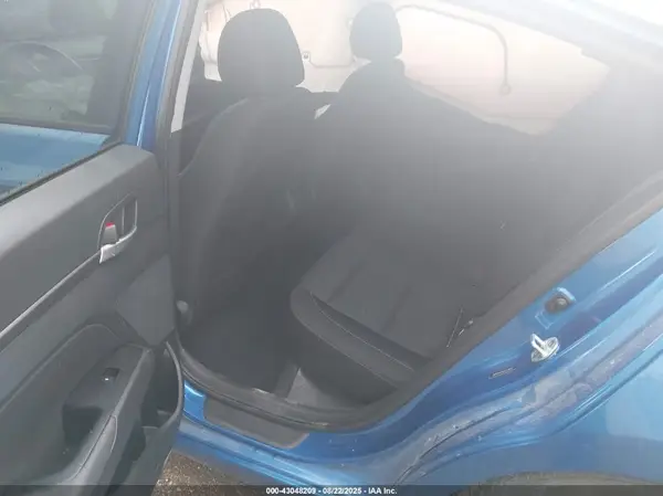 5NPD84LFXHH133462 2017 HYUNDAI ELANTRA - Image 8