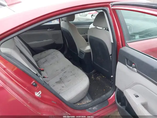 5NPD84LFXHH134840 2017 HYUNDAI ELANTRA - Image 8