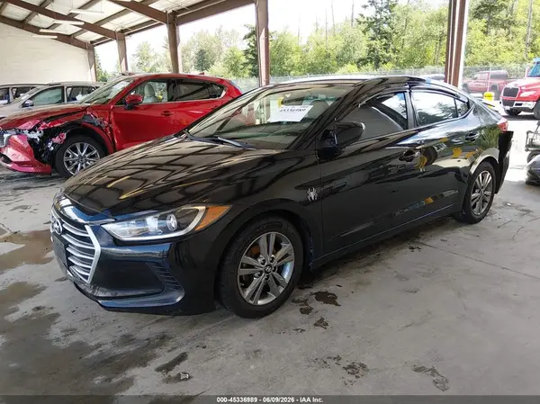 5NPD84LFXHH135034 2017 HYUNDAI ELANTRA - Image 2