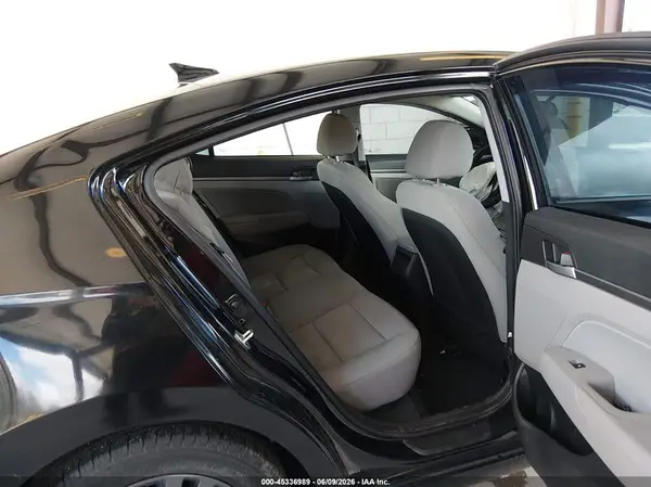 5NPD84LFXHH135034 2017 HYUNDAI ELANTRA - Image 8