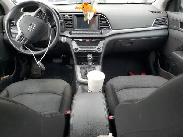 5NPD84LFXHH136913 2017 HYUNDAI ELANTRA - Image 8