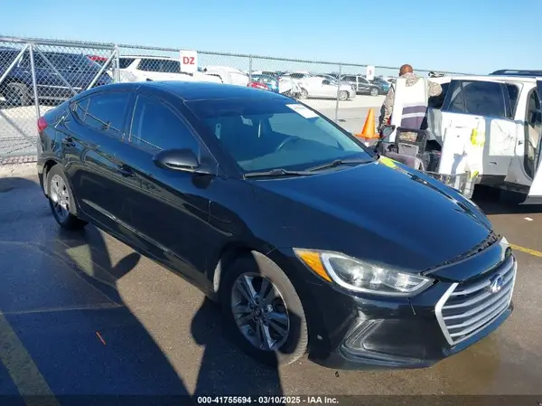 5NPD84LFXHH140945 2017 HYUNDAI ELANTRA - Image 1