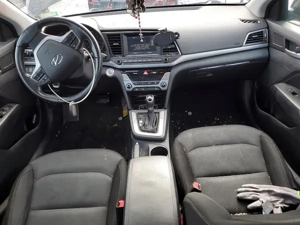 5NPD84LFXHH141142 2017 HYUNDAI ELANTRA - Image 8