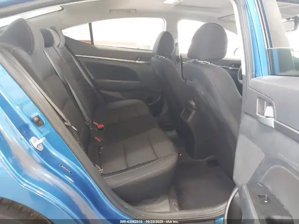 5NPD84LFXHH143764 2017 HYUNDAI ELANTRA - Image 8