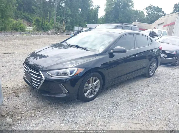 5NPD84LFXHH147619 2017 HYUNDAI ELANTRA - Image 2