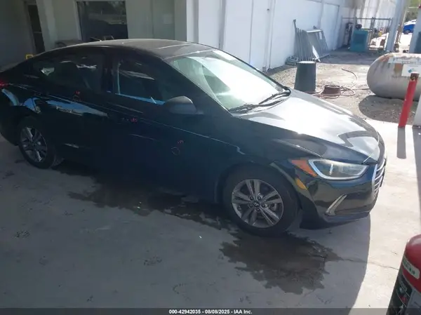 5NPD84LFXHH151234 2017 HYUNDAI ELANTRA - Image 1