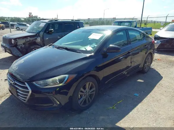 5NPD84LFXHH154618 2017 HYUNDAI ELANTRA - Image 2