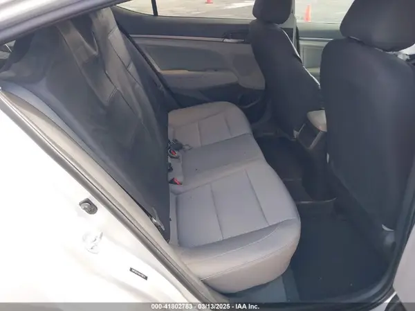 5NPD84LFXHH156272 2017 HYUNDAI ELANTRA - Image 8