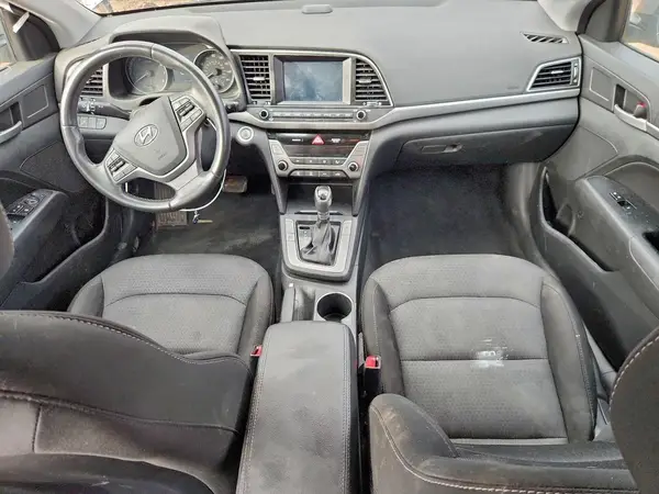 5NPD84LFXHH156885 2017 HYUNDAI ELANTRA - Image 8
