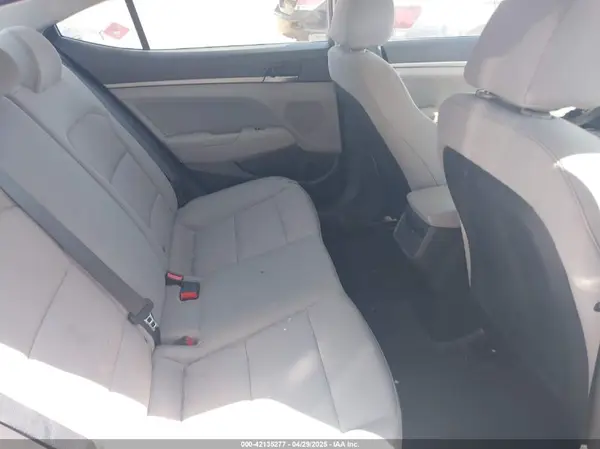 5NPD84LFXHH159480 2017 HYUNDAI ELANTRA - Image 8