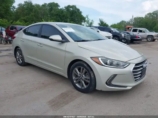 5NPD84LFXHH159589 2017 HYUNDAI ELANTRA - Image 1
