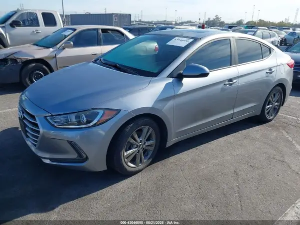 5NPD84LFXHH161150 2017 HYUNDAI ELANTRA - Image 2