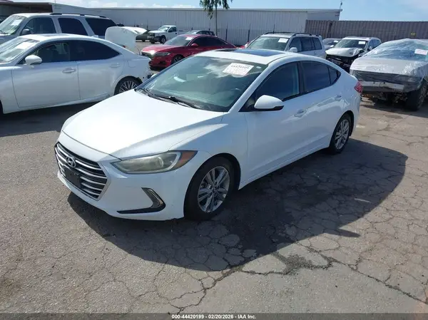 5NPD84LFXHH163349 2017 HYUNDAI ELANTRA - Image 2