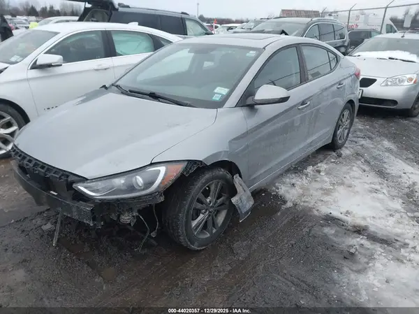 5NPD84LFXHH165036 2017 HYUNDAI ELANTRA - Image 2