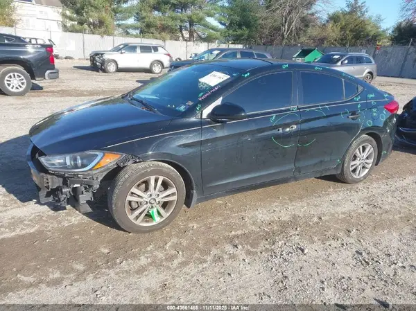 5NPD84LFXHH168132 2017 HYUNDAI ELANTRA - Image 2