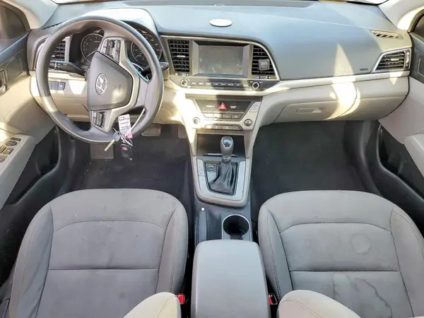 5NPD84LFXHH170589 2017 HYUNDAI ELANTRA - Image 8