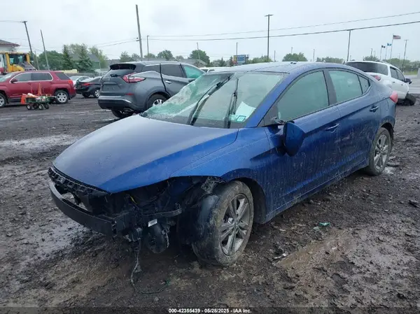 5NPD84LFXHH172309 2017 HYUNDAI ELANTRA - Image 2