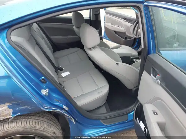 5NPD84LFXHH174450 2017 HYUNDAI ELANTRA - Image 8