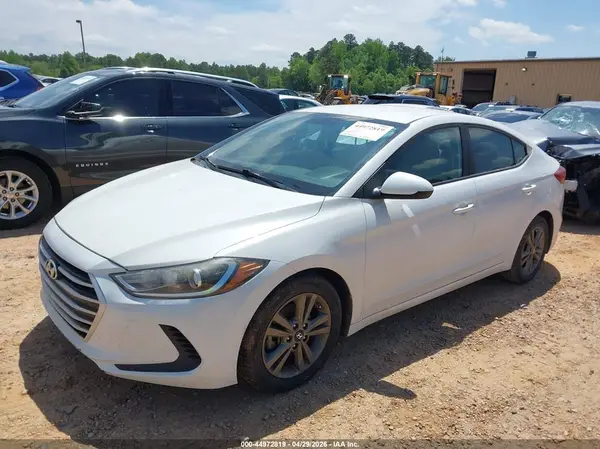 5NPD84LFXHH174870 2017 HYUNDAI ELANTRA - Image 2