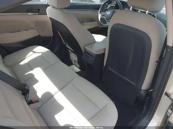5NPD84LFXHH175596 2017 HYUNDAI ELANTRA - Image 8