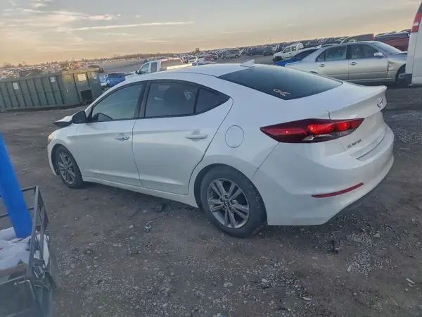 5NPD84LFXHH176005 2017 HYUNDAI ELANTRA - Image 2