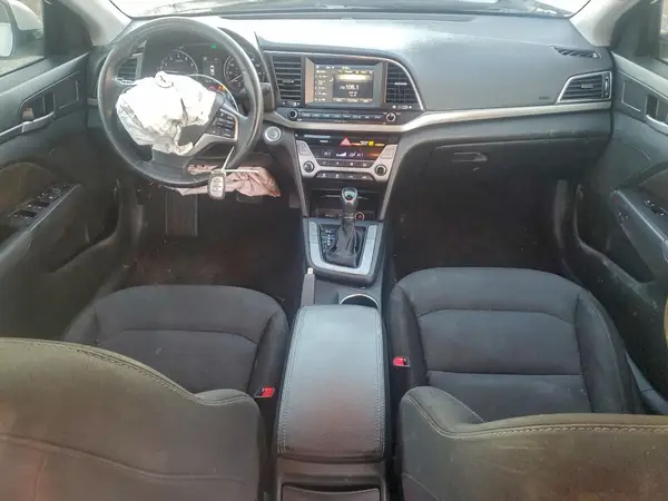 5NPD84LFXHH176005 2017 HYUNDAI ELANTRA - Image 8