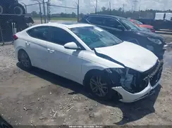5NPD84LFXHH177395 2017 HYUNDAI ELANTRA