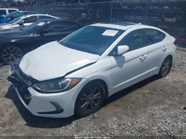 5NPD84LFXHH177395 2017 HYUNDAI ELANTRA - Image 2