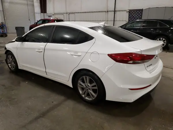 5NPD84LFXHH179681 2017 HYUNDAI ELANTRA - Image 2