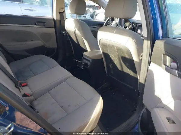 5NPD84LFXHH181463 2017 HYUNDAI ELANTRA - Image 8