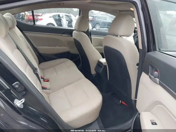 5NPD84LFXHH183780 2017 HYUNDAI ELANTRA - Image 8