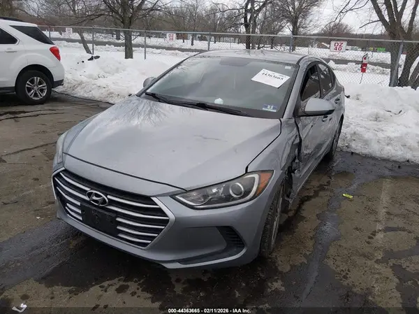 5NPD84LFXHH185626 2017 HYUNDAI ELANTRA - Image 2