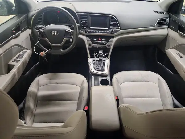 5NPD84LFXHH187621 2017 HYUNDAI ELANTRA - Image 8