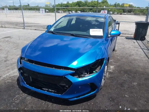 5NPD84LFXHH191586 2017 HYUNDAI ELANTRA - Image 2